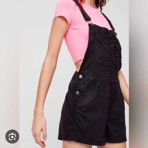 Aritzia Azure Skies Lyocell Black Short Overalls Shortalls, Small‎